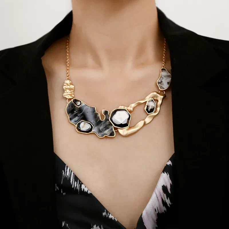 Fashion Necklace Retro Geometric Personality Exaggerated Hollow