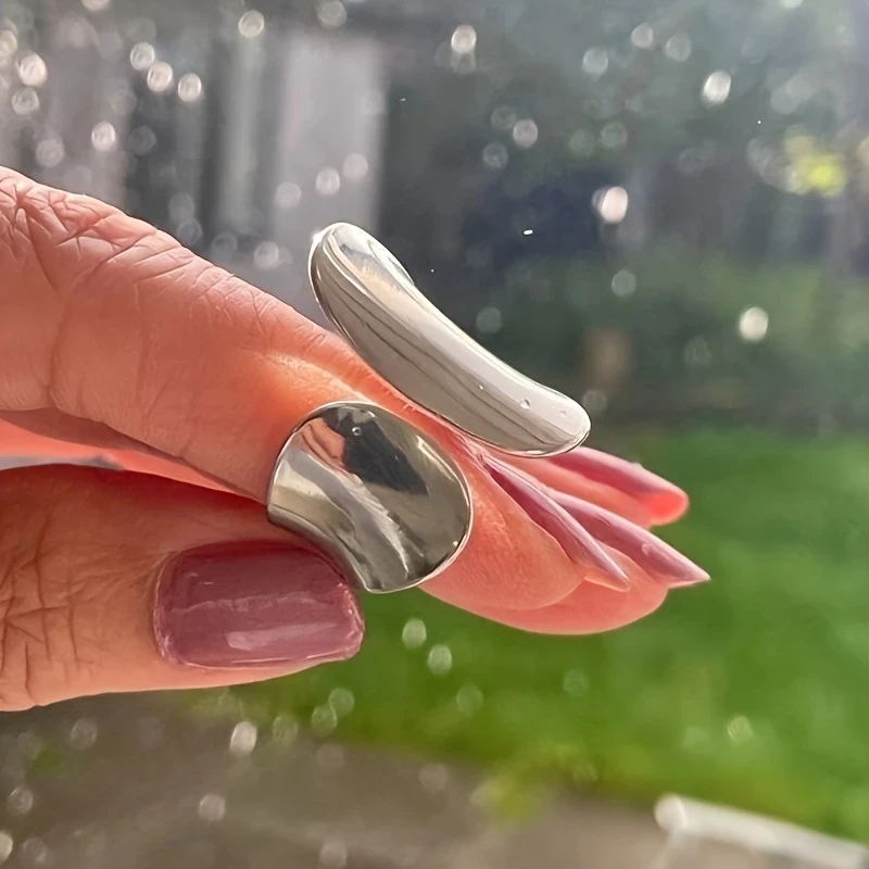 Boho-Chic Adjustable Silvery Statement Ring - Geometric Open Design for Women, Thick Silver Ring, Perfect for Daily Wear, Special Occasions, Birthday & Mothers Day Gift for Her