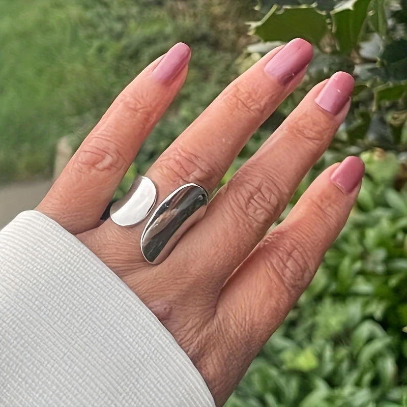 Boho-Chic Adjustable Silvery Statement Ring - Geometric Open Design for Women, Thick Silver Ring, Perfect for Daily Wear, Special Occasions, Birthday & Mothers Day Gift for Her