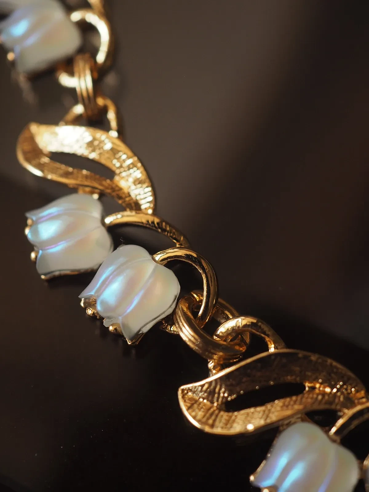 Retro Three-dimensional Relief Mid-ancient Necklace