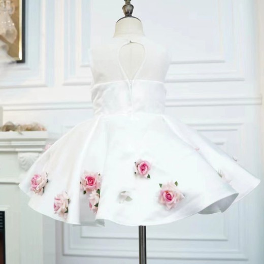 White Three-dimensional Flower Girls' Sleeveless Dress