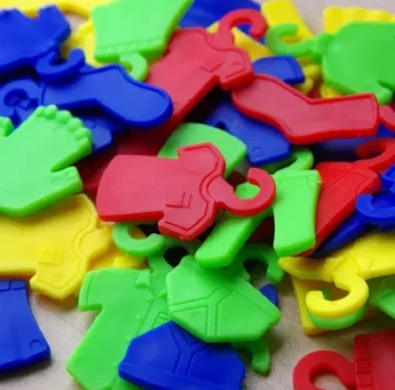 Multi-Person Clothes Drying Training Toy