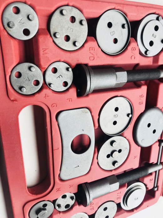 Auto repair tool set