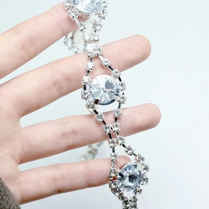 Light Luxury Niche Design, High-end Feel, Super Sparkling Rhinestone Necklace