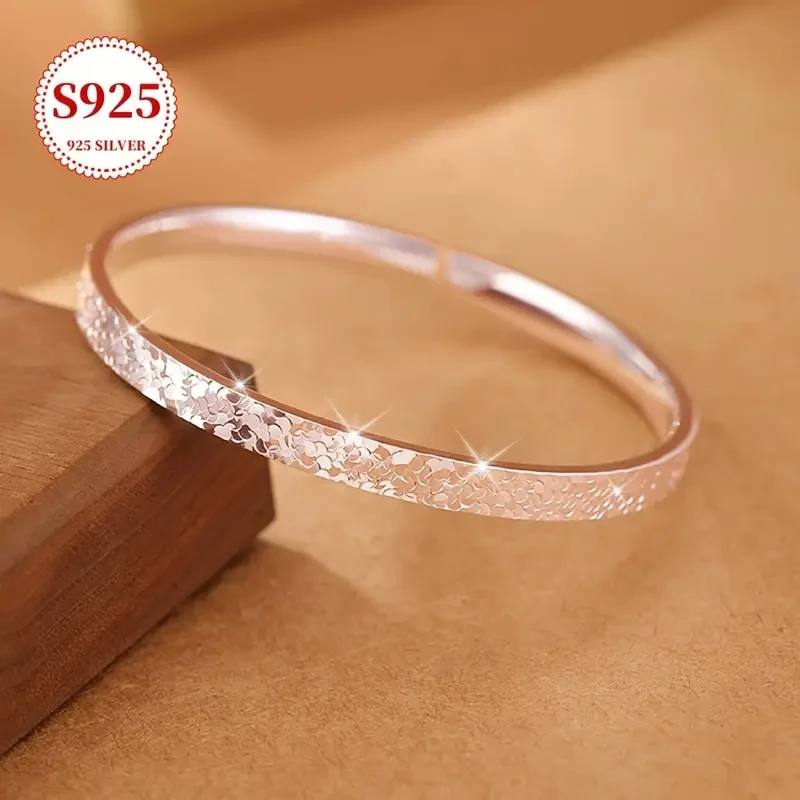 Elegant 925 Silver Bangle Bracelet Sleek & Polished with Textured Detailing, Perfect for Everyday Wear and Special Occasions