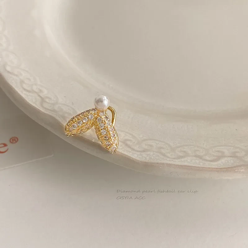 Pearl Female Earless Earrings Simple Earrings Niche High-end Sense Ear Bone Clip