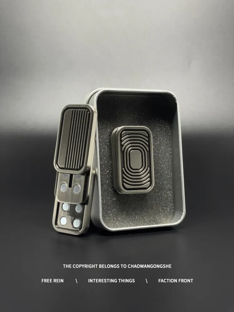 Toy Papa Card Three-layer Decompression Artifact