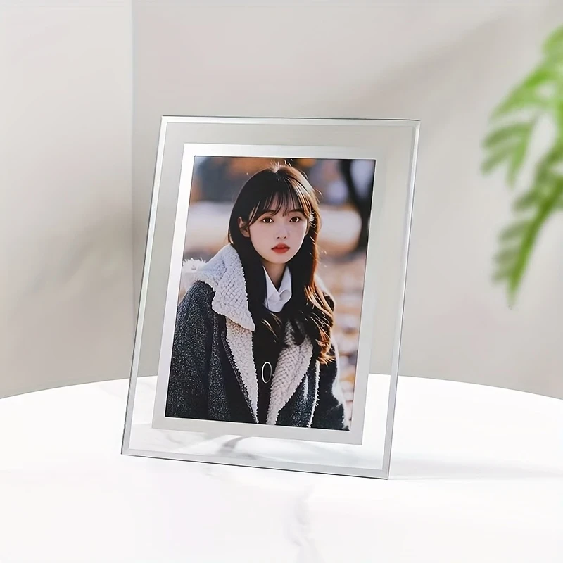 Elegant 5-Inch Crystal Glass Photo Frame  A Sophisticated Display for Your Cherished Memories