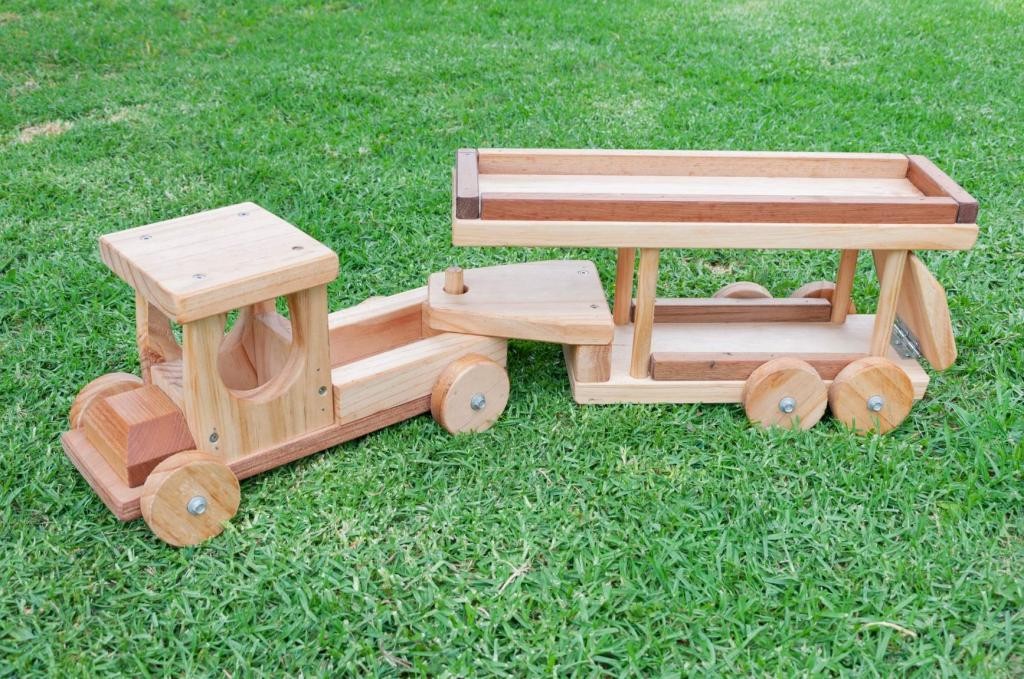 NZ Handmade| Car transporter with three cars  New from GiftTree NZ!