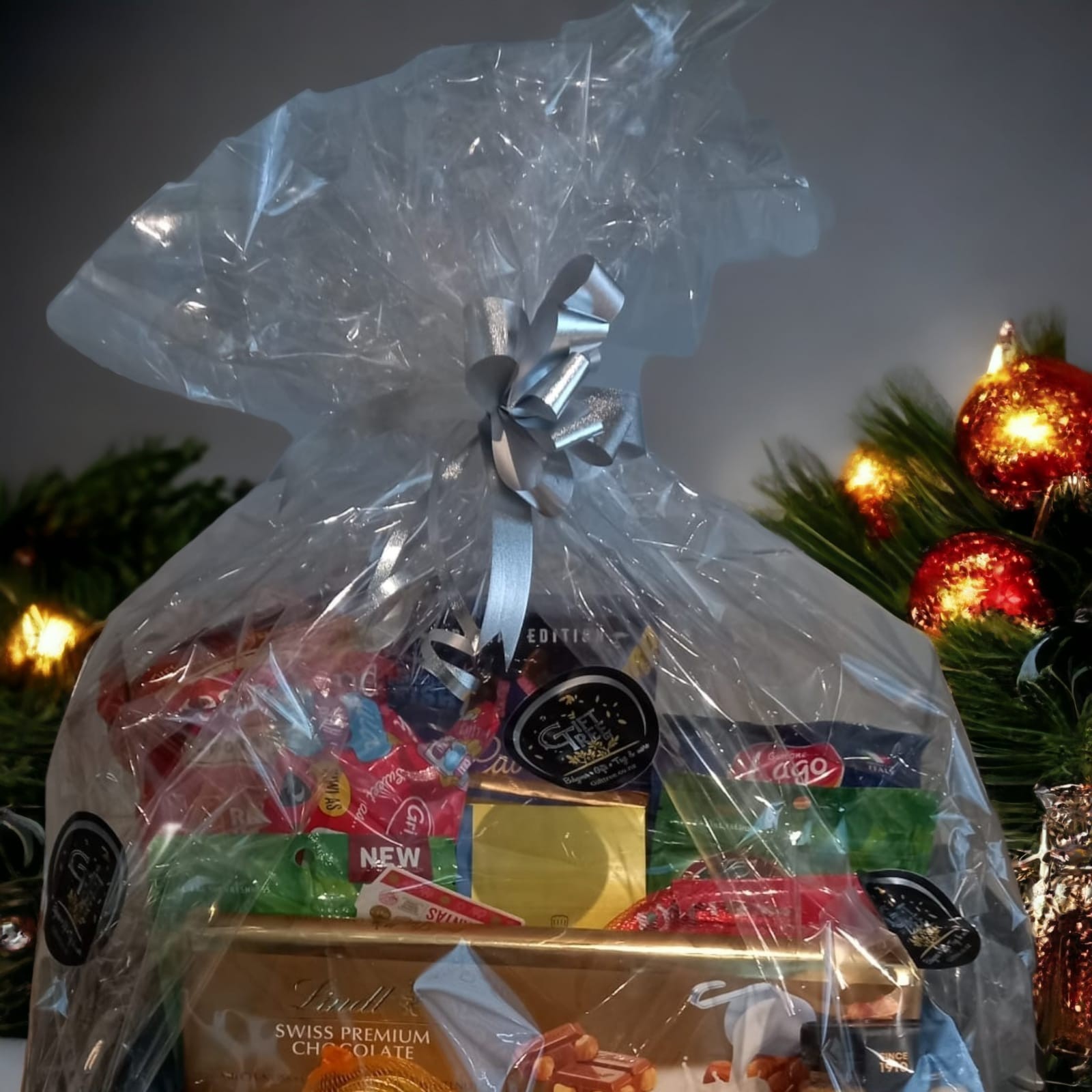 NZ Chocolate Lovers' Paradise Basket