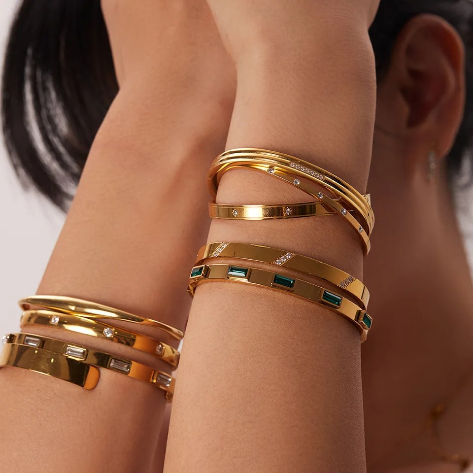Fashionable Retro Zircon Bracelet