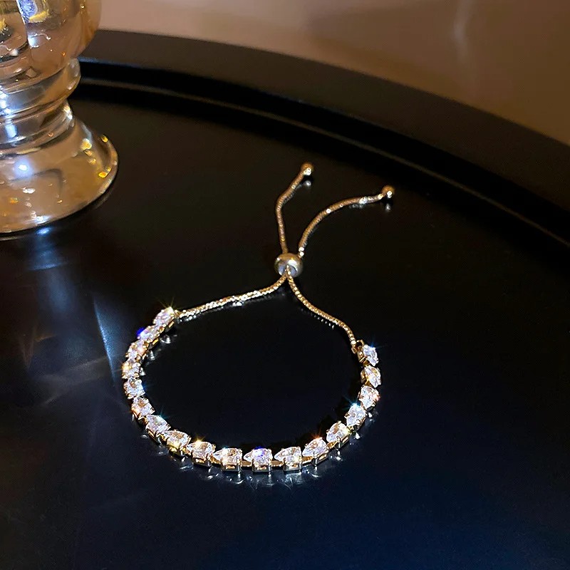 Luxury Adjustable Bracelet A Stylish Geometric Square Rhinestone Wristband for Women